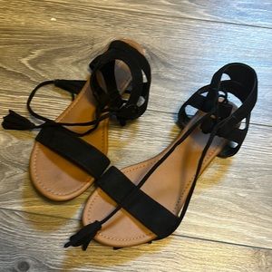 Sandals size 8